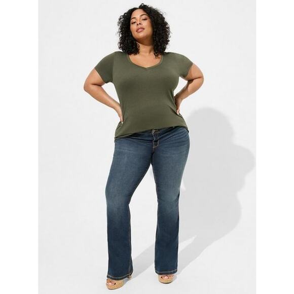 Torrid Jeans Womesn 18W SHORT Bootcut Luxe Slim Boot Mid-Rise Bootcut 18WP 18WS - Picture 2 of 11